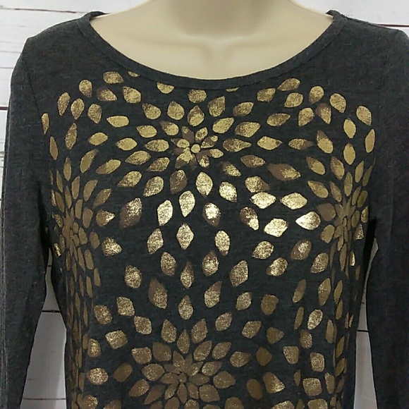 Lucky Brand/T shirt. Glod leaf front. Size XS - Picture 2 of 7